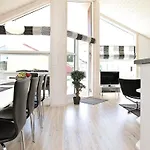 Danish Design Base, In-home Sauna Casa de Férias